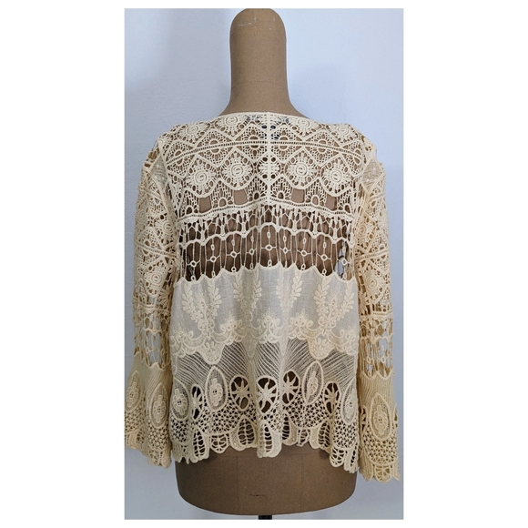 Kate & Mallory Boho Shrug - Picture 3 of 3